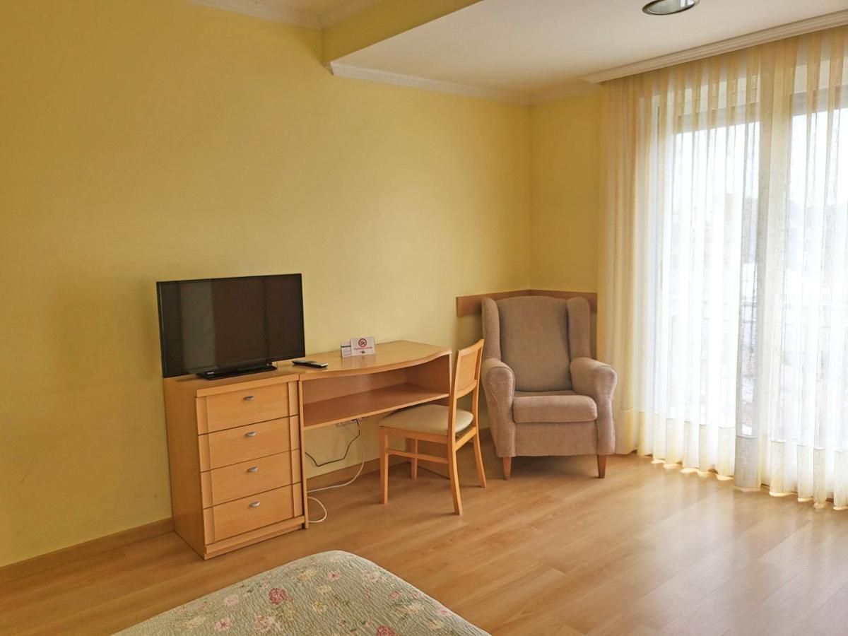 Hotel Villa Juanita O Grove Εξωτερικό φωτογραφία